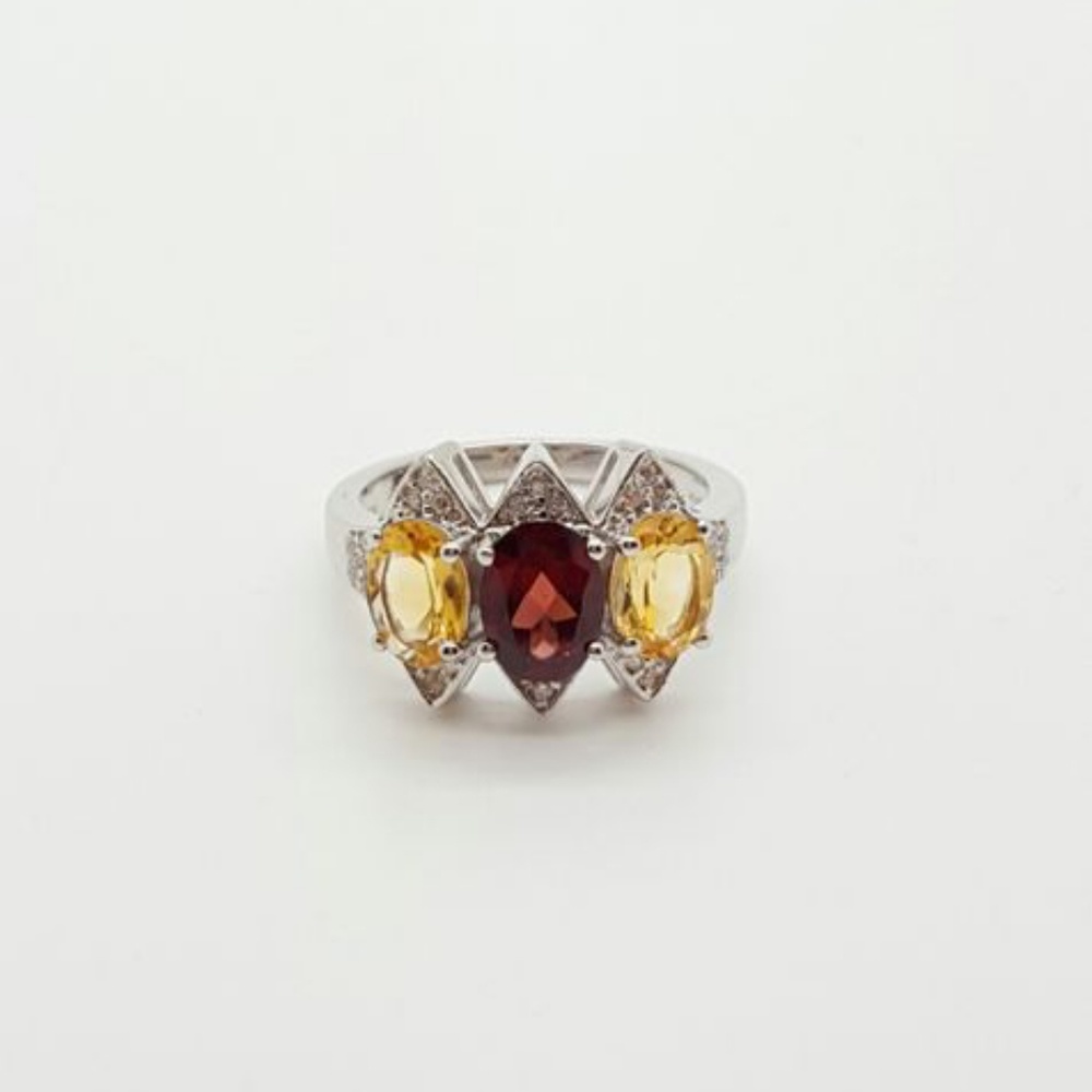Three Stone Oval Citrine Garnet Ring